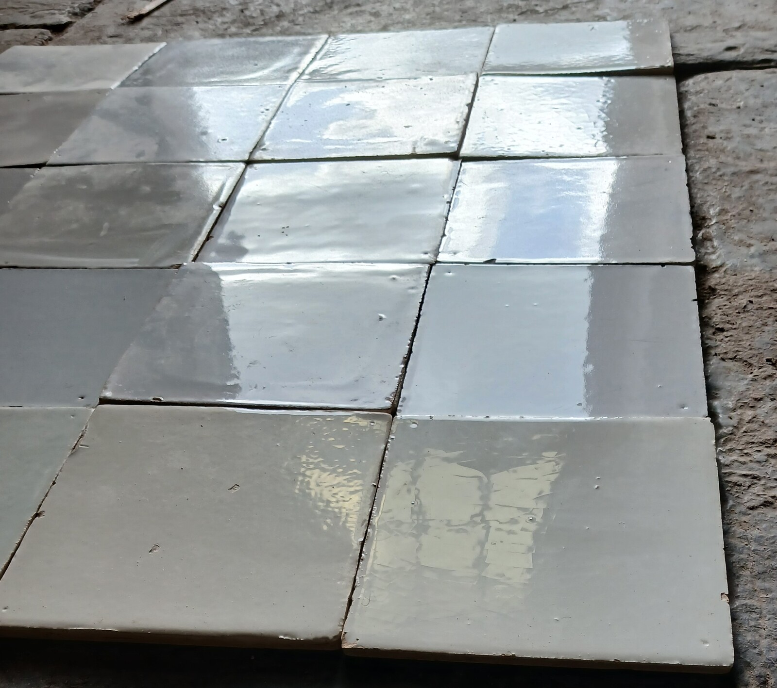 Real Old Dutch walltiles 'Witjes'.