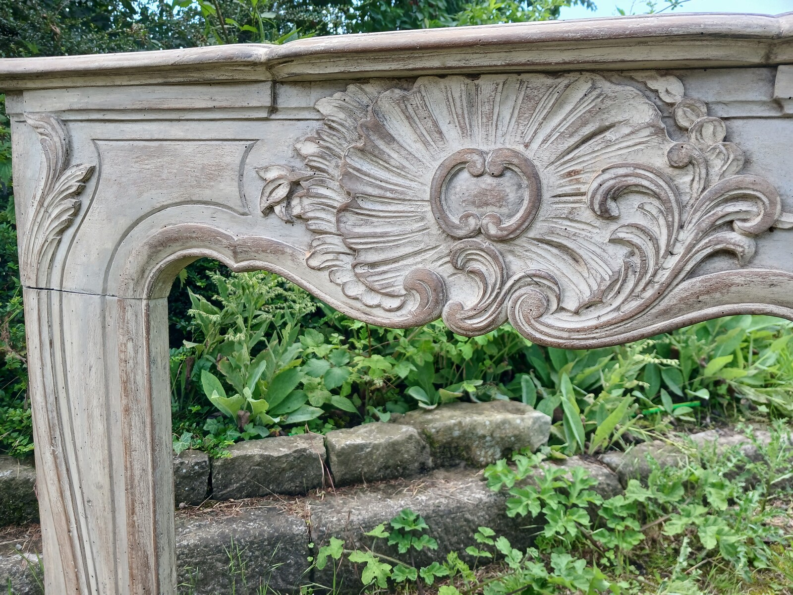 Chimney-piece in Cherry-wood. Ca.1800-1850