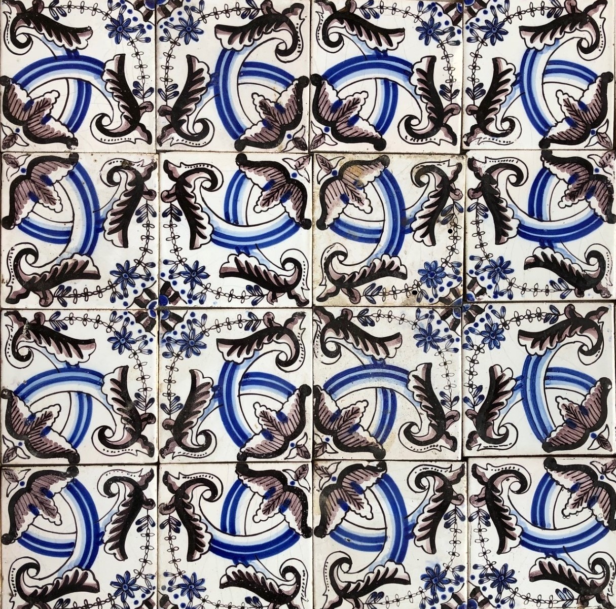 Dutch-'Delfter' wall-tiles.