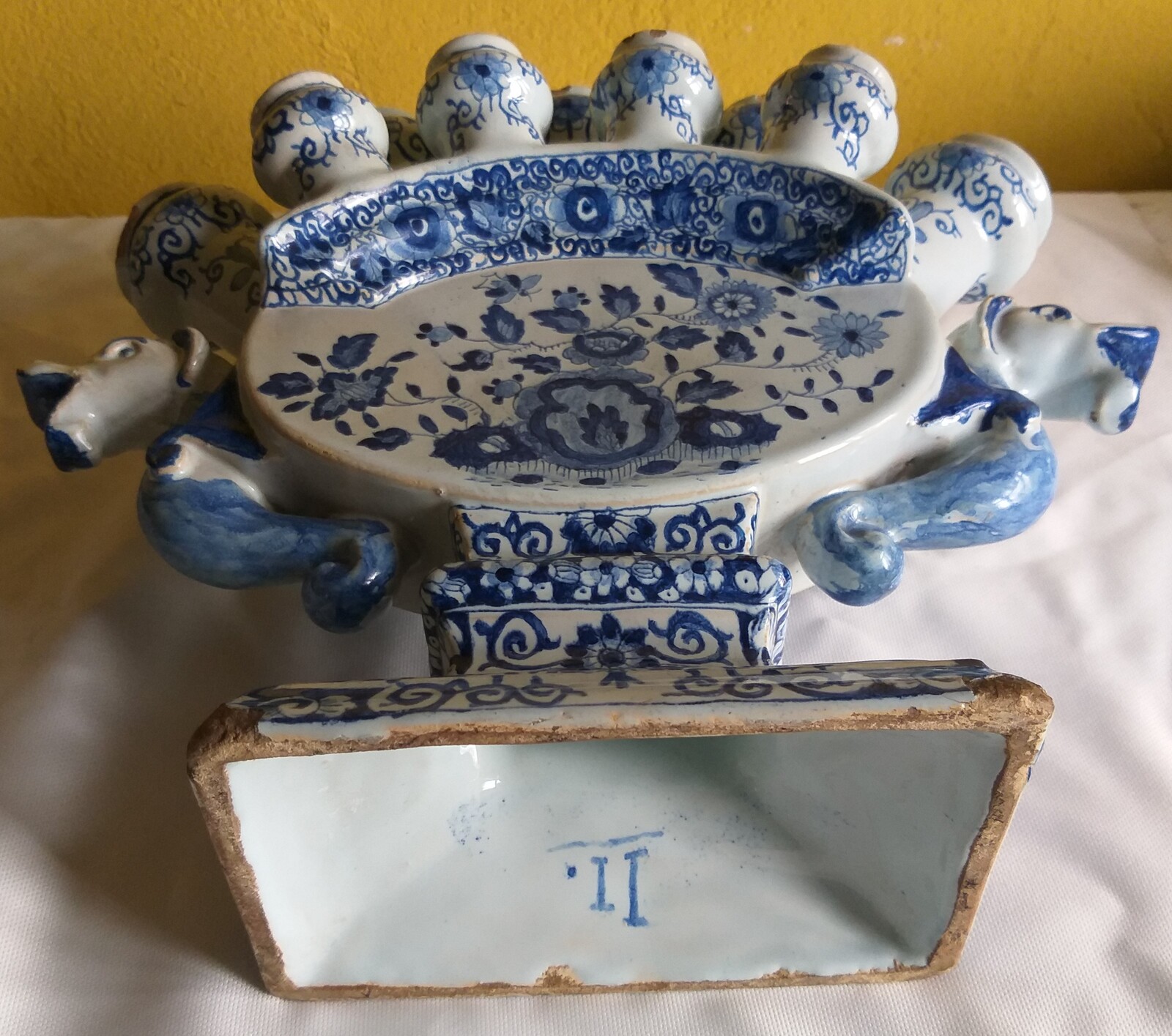 Dutch Tulip vase, Delft ca.1800