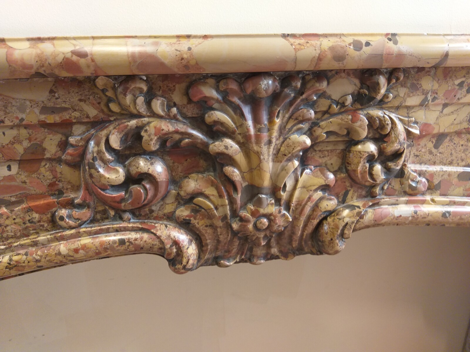 Fireplace in Brèche d'Aleppe-marble