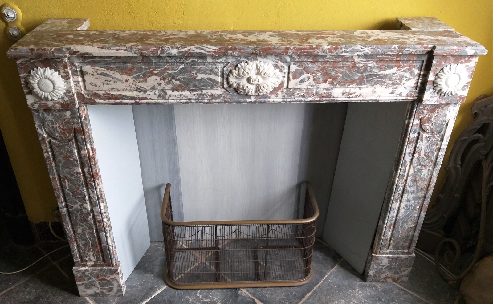 Fireplace Louis XVI in Rémy marble