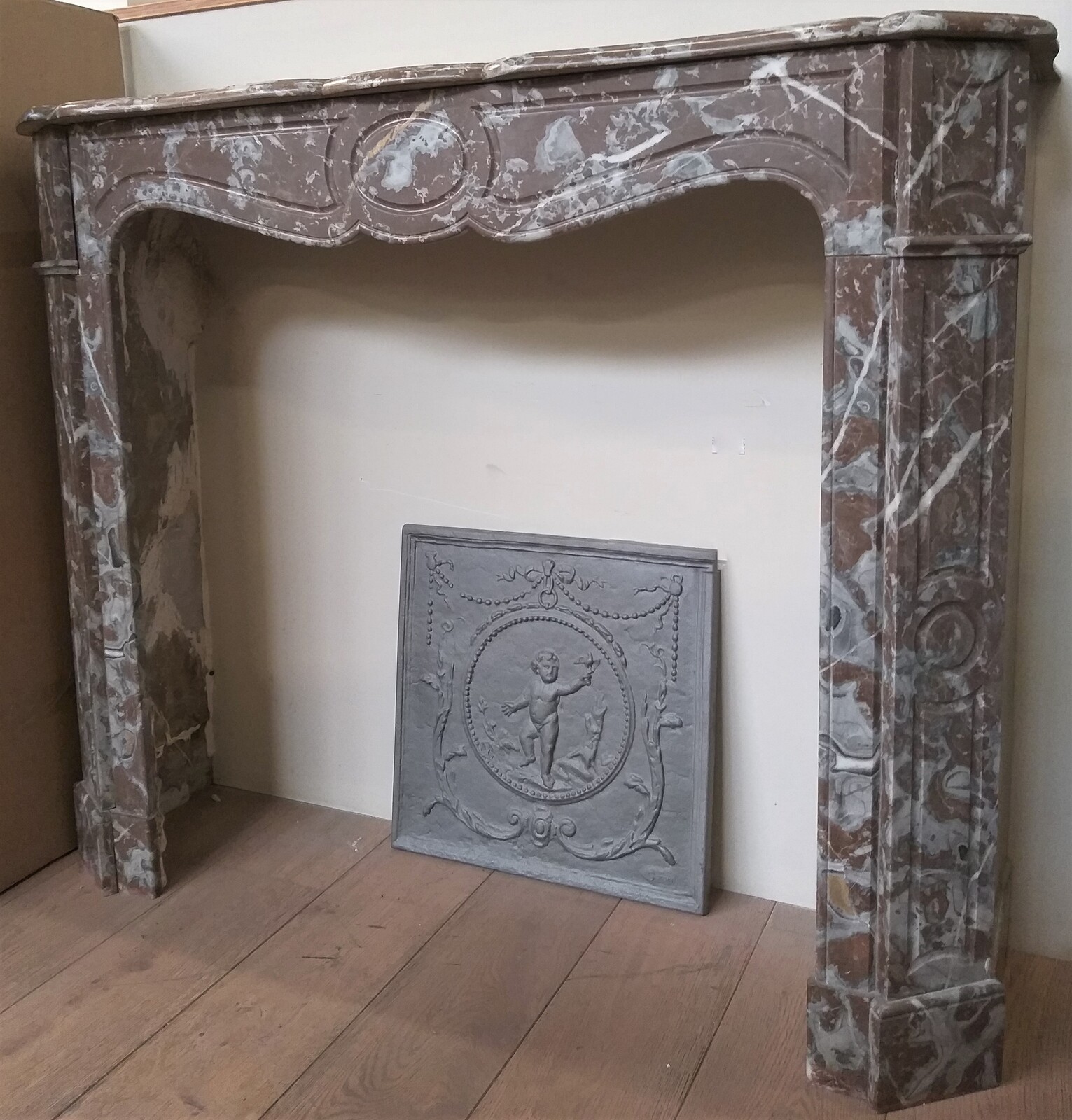Fireplace style De Pompadour, ca.1875