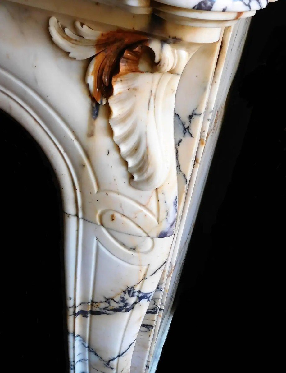 Louis XV fireplace in Paonazzo-marble ca.1850