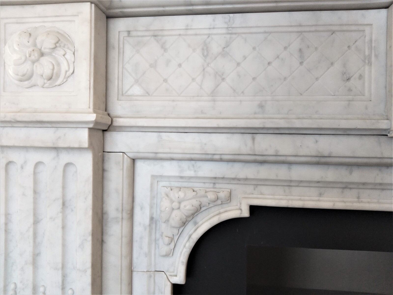 Louis XVI fireplace, Napoléon III period, ca.1870
