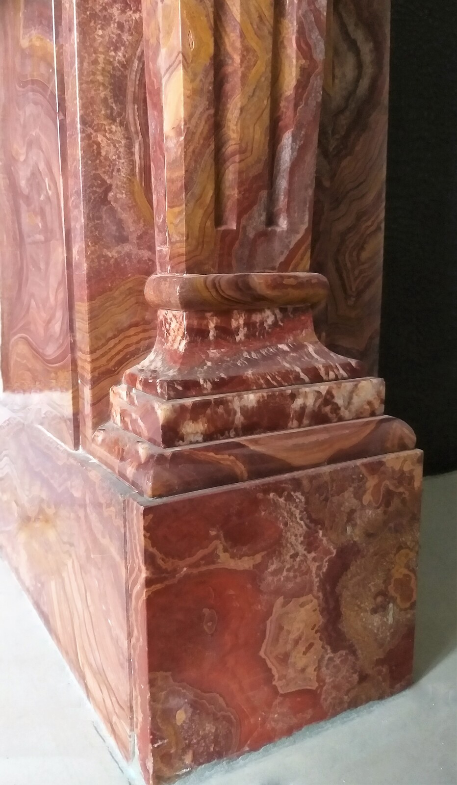 Napoléon III Fireplace in striking Onyx Tigre Marble