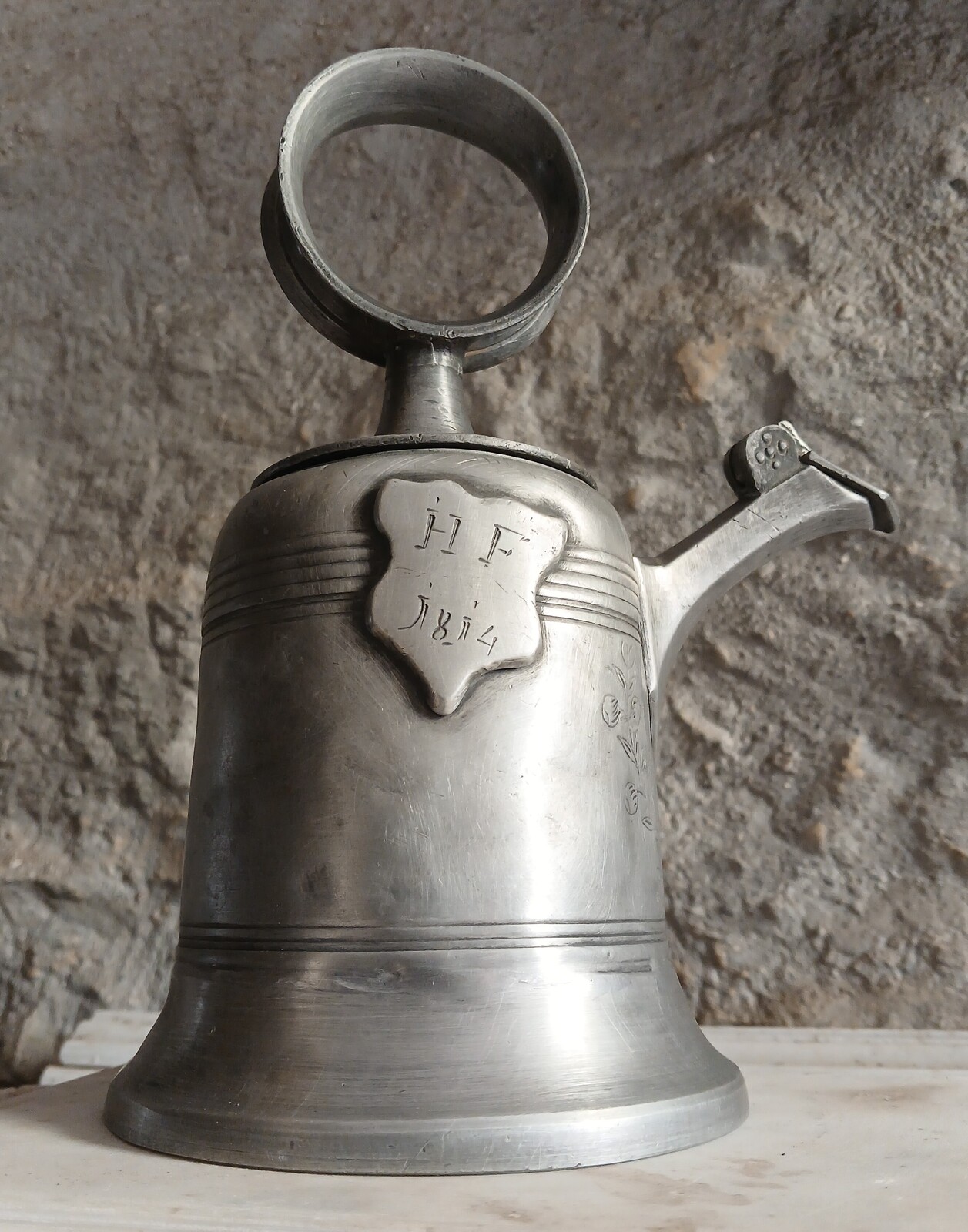 Prismenkanne Pewter Winebottle 1792