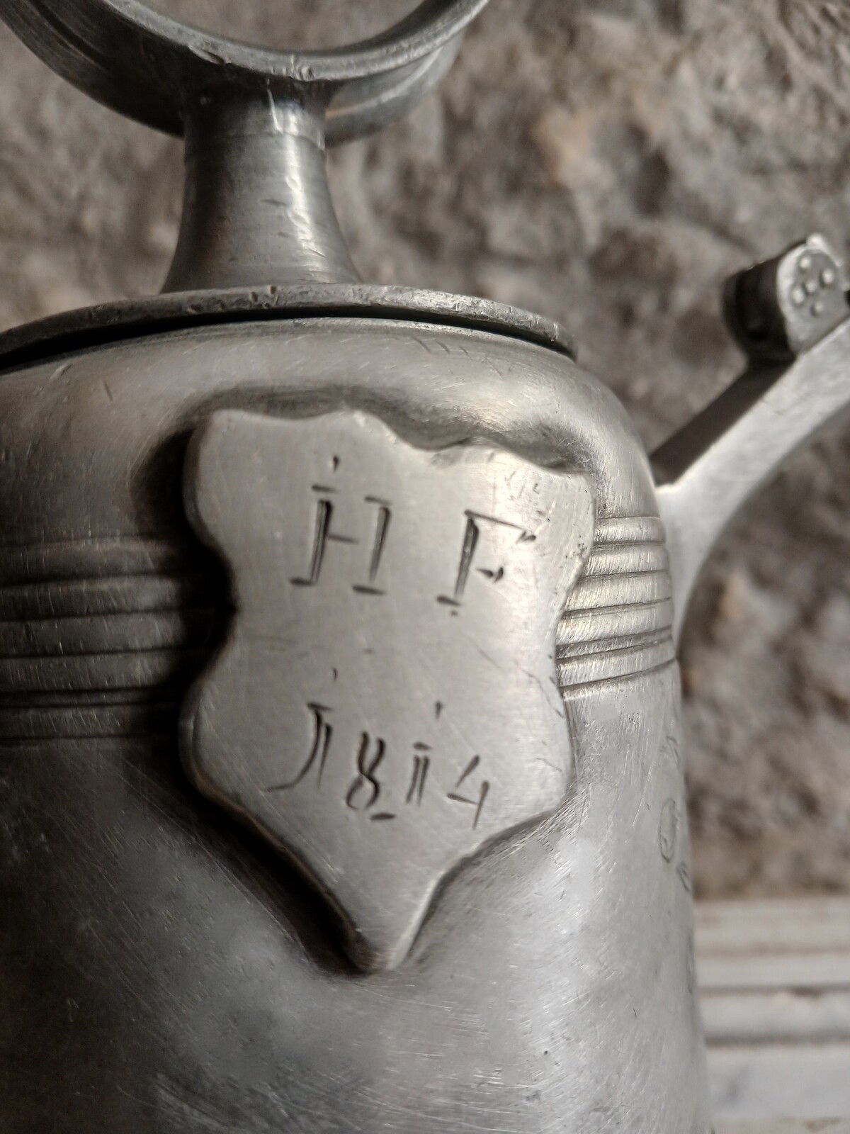 Prismenkanne Pewter Winebottle 1792