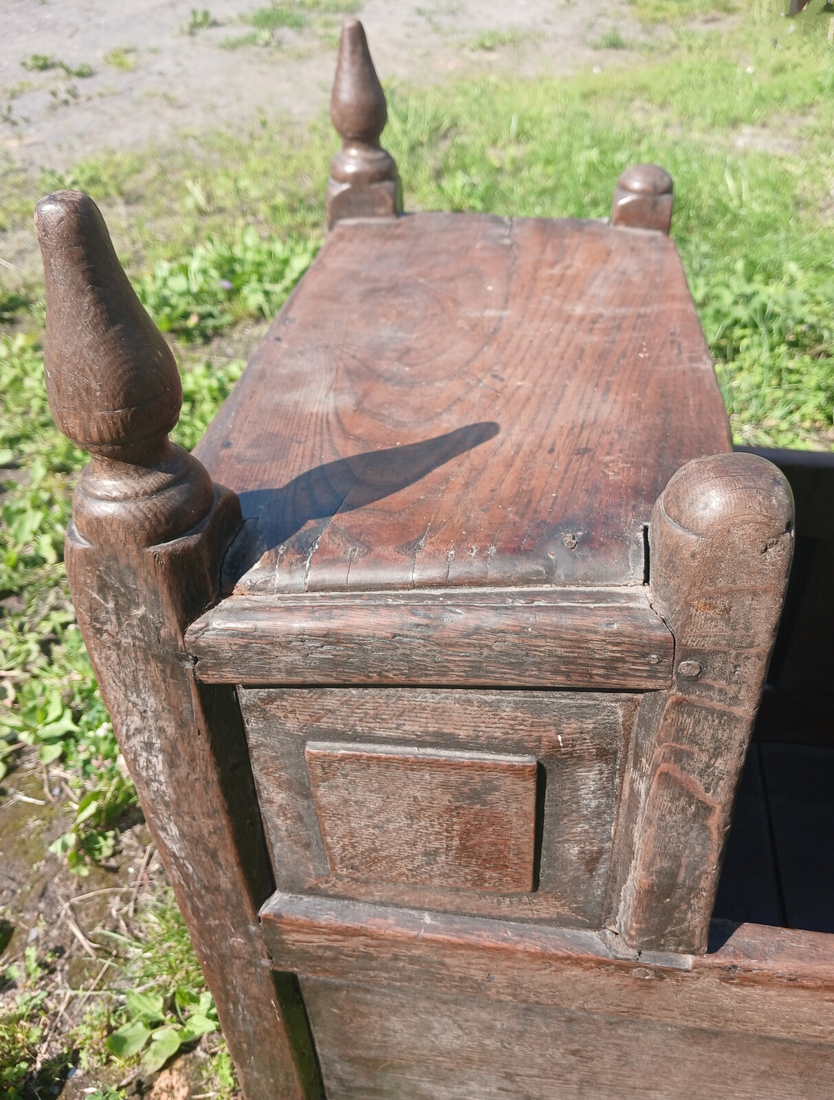 Rocking Cradle in oak 18th century